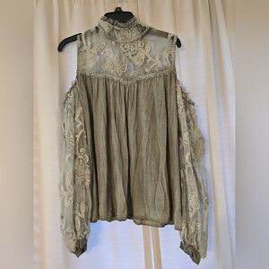 Size small womens blouse